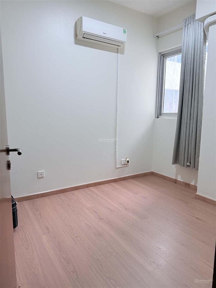 Khách định cư nước ngoài cần bán căn góc 3pn2wc giá 5,5 tỷ có thương lượng, hướng nam rất thoáng