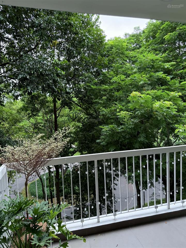 Khách định cư nước ngoài cần bán căn góc 3pn2wc giá 5,5 tỷ có thương lượng, hướng nam rất thoáng