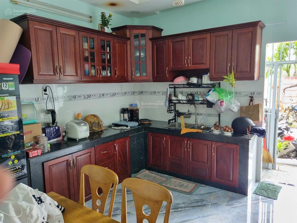Chính chủ cần bán nhà hẻm xe hơi  hai mặt tiền  1 trệt 2 lầu  sổ đỏ công chứng ngay