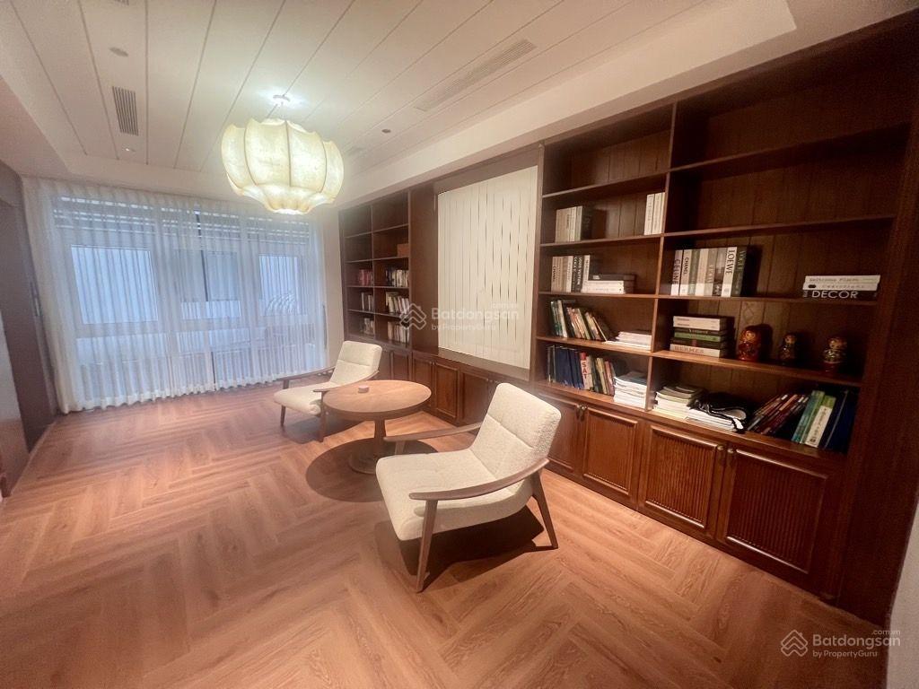 Hạ chào 5 tỷ, bán biệt thự đơn lập, 200m2, 60 tỷ, 5pn, 5wc tại bùi thiện ngộ, việt hưng.