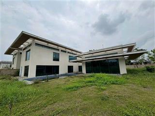 Biệt thự villa sang đẹp đẳng cấp tại sân golf vân trì đông anh ! tinh hoa đẳng cấp nhất hà nội !