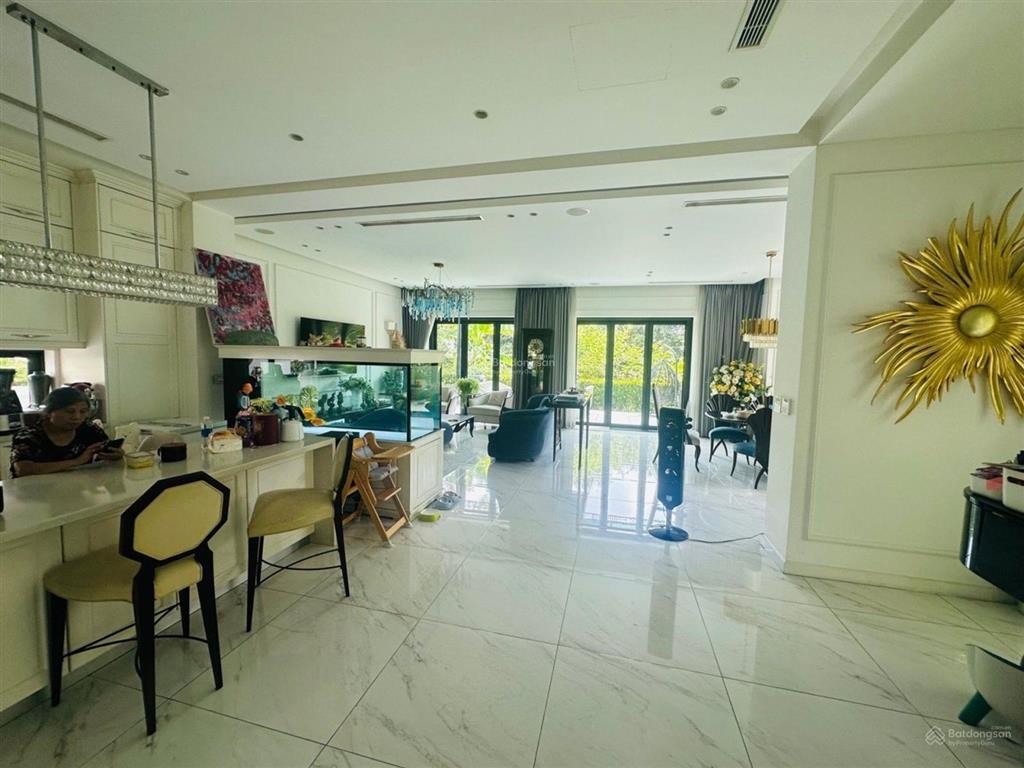 Siêu biệt thự thiết kế 5 sao  mặt tiền 15m view sông  đẳng cấp là đây chứ đâu  vinhomes riversi