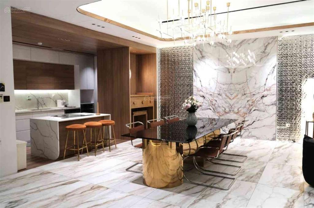 Bán căn hộ penthouse mipec, view sông hồng, 230m2, dòng tiền 1.2 tỷ/năm, tặng toàn bộ nội thất
