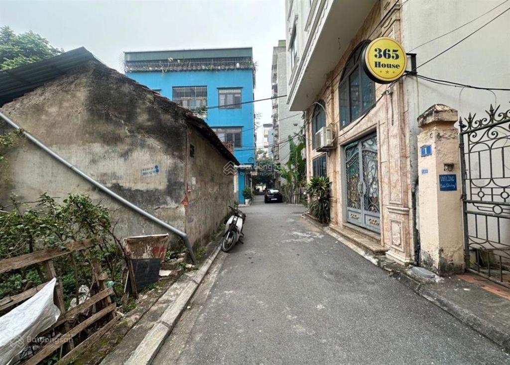 Bán đất trâu quỳ, cạnh học viện nông nghiệp, ngõ ô tô thông bàn cờ, 2 mặt thoáng, giá tốt