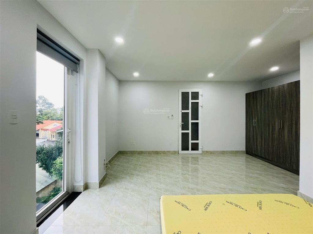 Studio tách bếp 36m2 full nội thất, nhà mới ở 91 hòa hưng