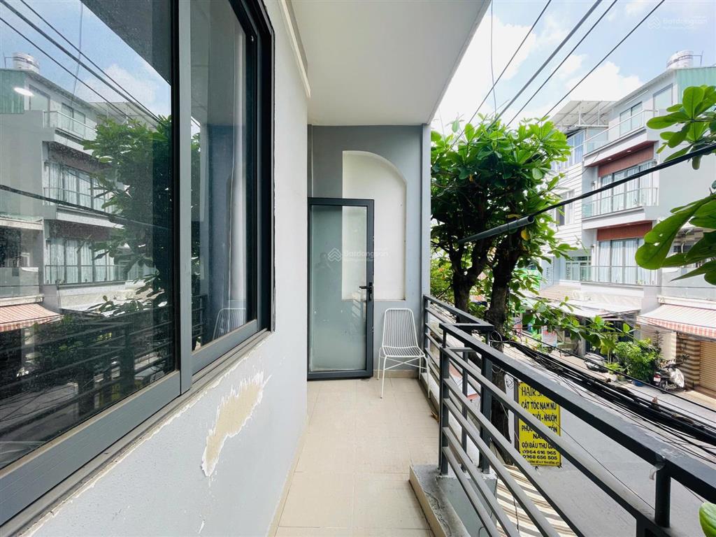 Studio ban công full nội thất gần lotte mart, tdtu, rmit