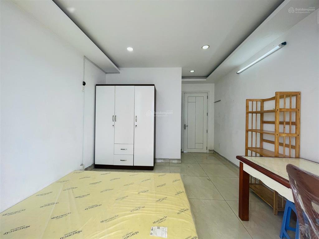 Cho thuê phòng ban công ở 34/4b nguyễn thị thập, có thang máy