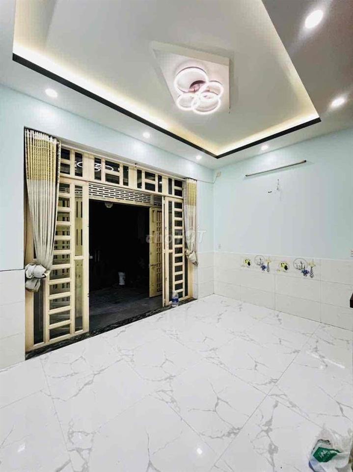 CHO THUÊ NHÀ NGUYÊN CĂN PHẠM THẾ HIỂN -SÁT MẶT TIỀN -VÀO Ở NGAY