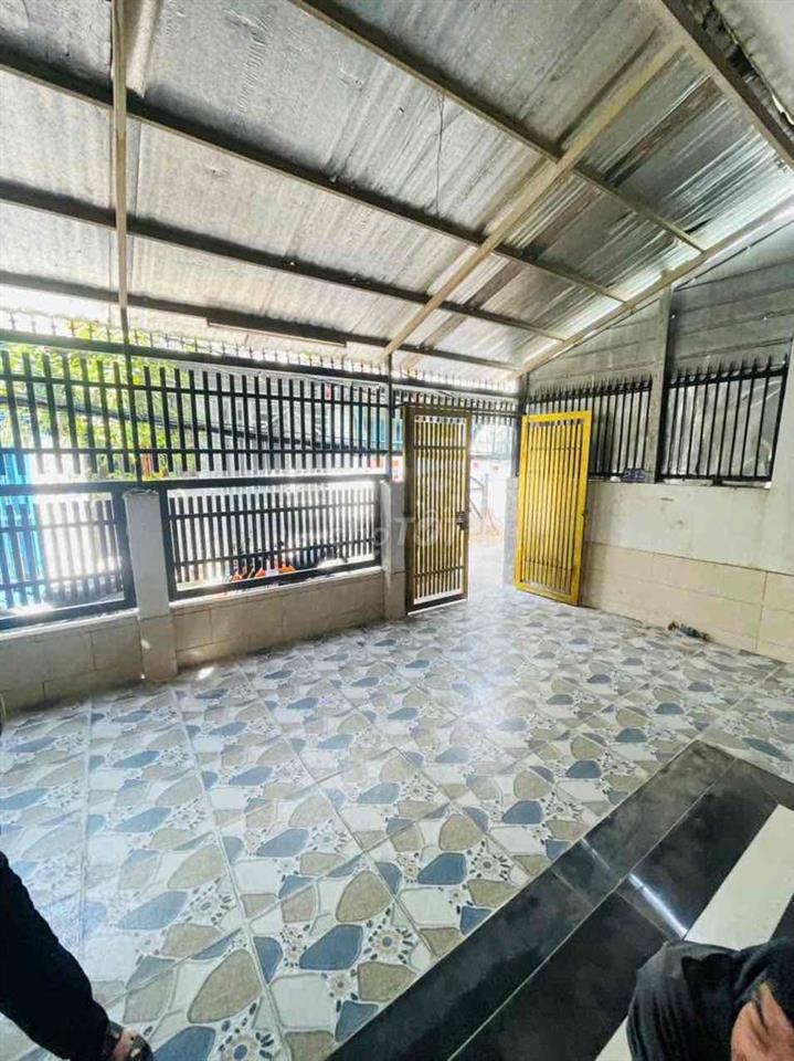 CHO THUÊ NHÀ NGUYÊ CĂN PHẠM THẾ HIỂN - SÁT BÙI MINH TRỰC