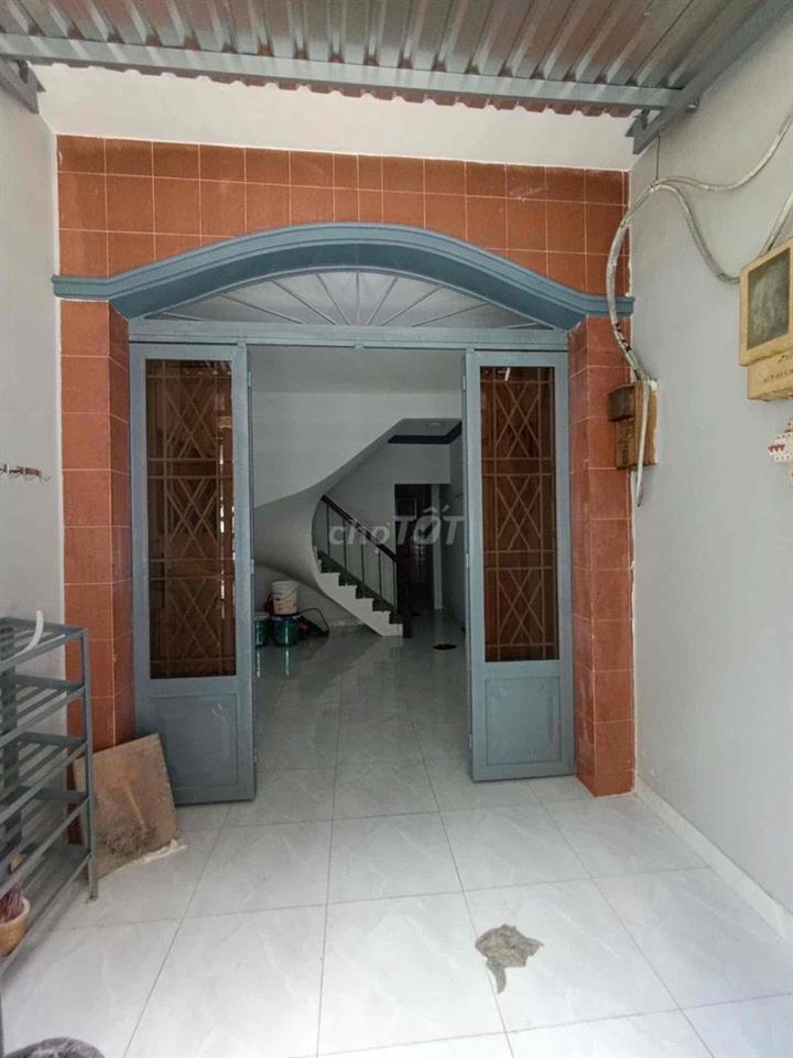 CHO THUÊ NHÀ NGUYÊN CĂN NGUYỄN TẤT THÀNH,Q4