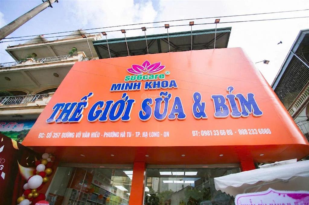 Bán nhà 2 tầng mặt đường ql18, trung tâm phường hà tu  tp quảng ninh. giá bán 9 tỷ