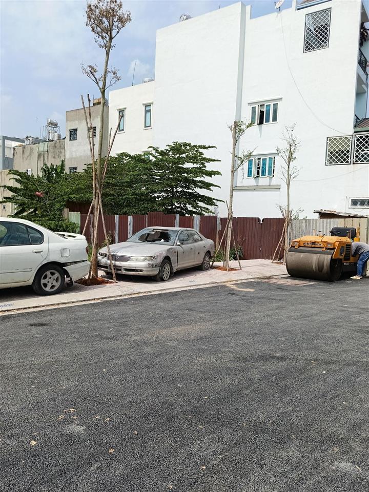 Bán đất 4.3x11 sổ 50m2 thổ cư, giá 3.75 tỷ, đường hẻm thông nguyễn thị tú và hương lộ 80