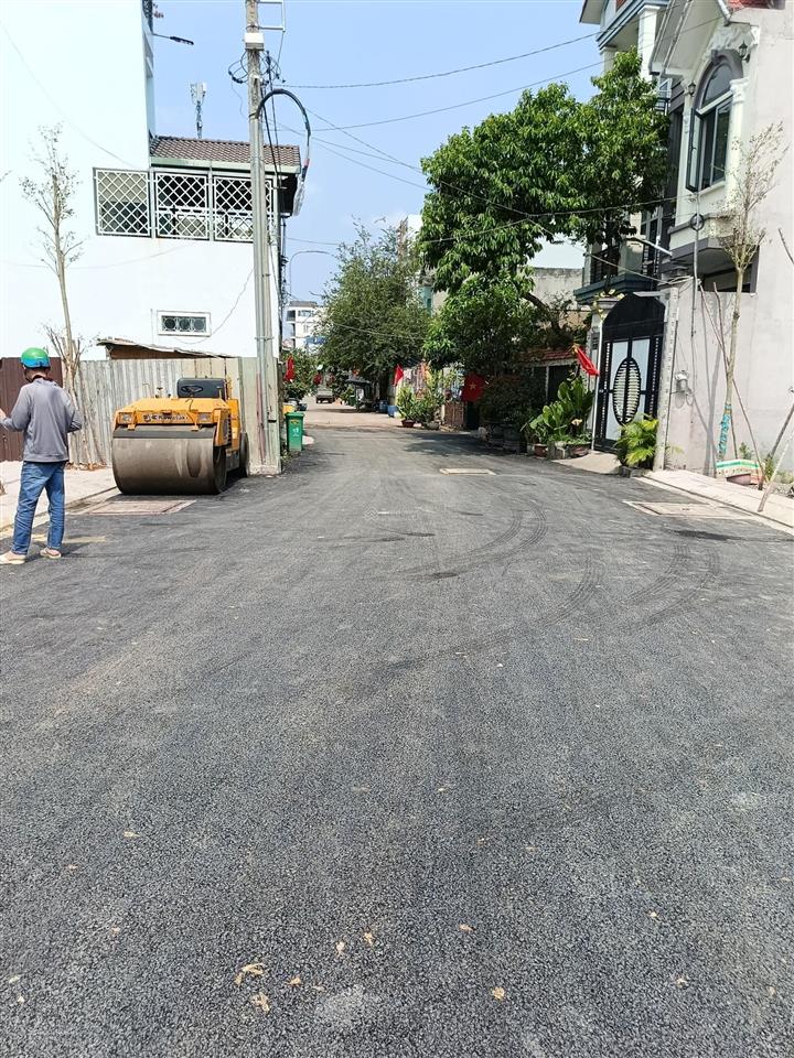 Bán đất 4.3x11 sổ 50m2 thổ cư, giá 3.6 tỷ, đường hẻm thông nguyễn thị tú và hương lộ 80