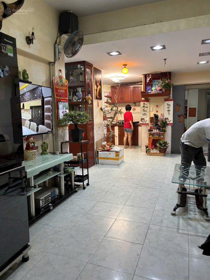 Bán chung cư vĩnh tường 93m2, 3 phòng ngủ, ngay chợ bà hom giá 2.6 tỷ