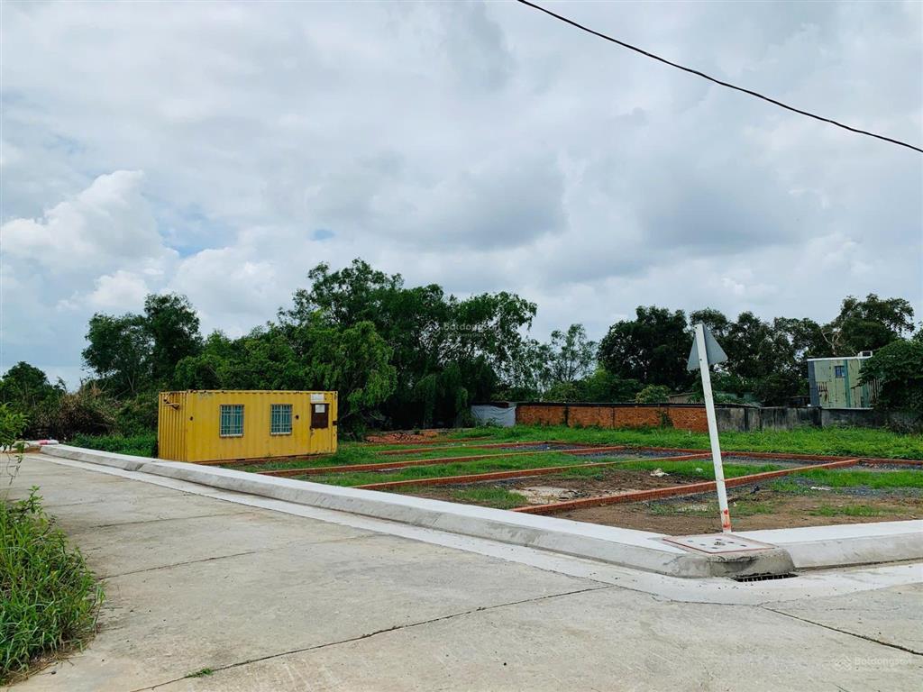 Bán đất tân quý tây, bình chánh, 5x21 thổ cư 85m2 giá 2.31 tỷ