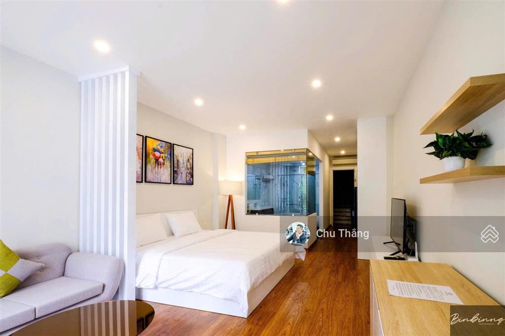 Phạm văn hai, 5.2x21 hdt 60tr 106m2 nhà 5 tầng có thang máy hiện đai cao cấp