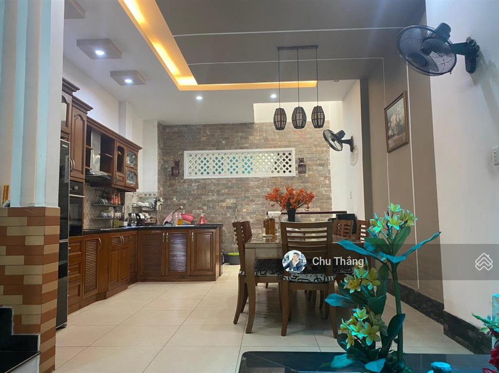 Siêu phẩm duy nhất mặt tiền 5.4x20m, khu bàu cát có hẻm phía sau giảm sốc 3.5 tỷ