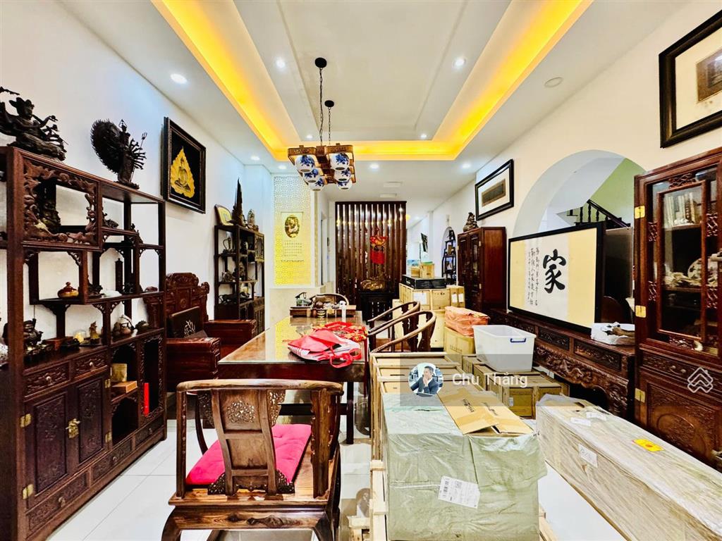 Hạ sốc 4 tỷ chỉ còn 26 tỷ  mặt tiền nội bộ dương quảng hàm 214m², xây hầm 6 tầng,