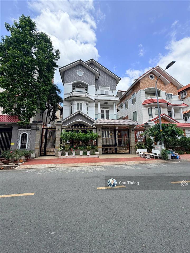 Bán biệt thự mặt tiền đường số 24 kdc him lam, bình hưng, bình chánh, 75 tỷ về 50 tỷ có video