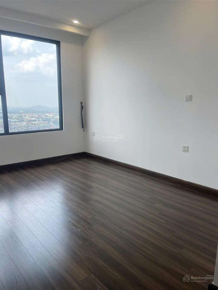 Cần chuyển nhượng gấp căn hộ tại hoàng huy cmc