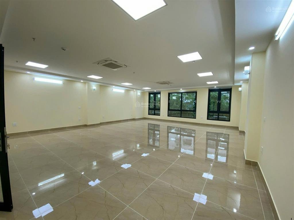 Liền kề văn phú thang máy nhỉnh 23 tỷ