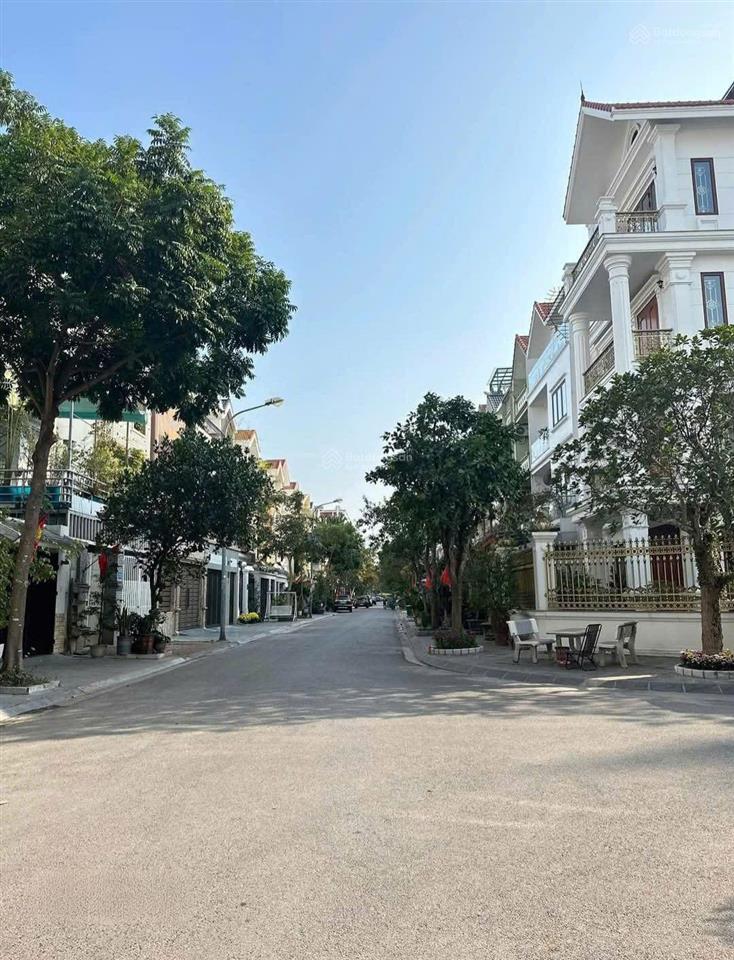 Bán đất lô góc, việt hưng long biên, hà nội, 82 m2, giá cực chất đẹp