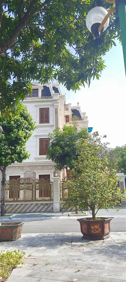 Bán nhà biệt thự khu đô thị việt hưng, 285 triệu / m2, 223 m2, chính chủ