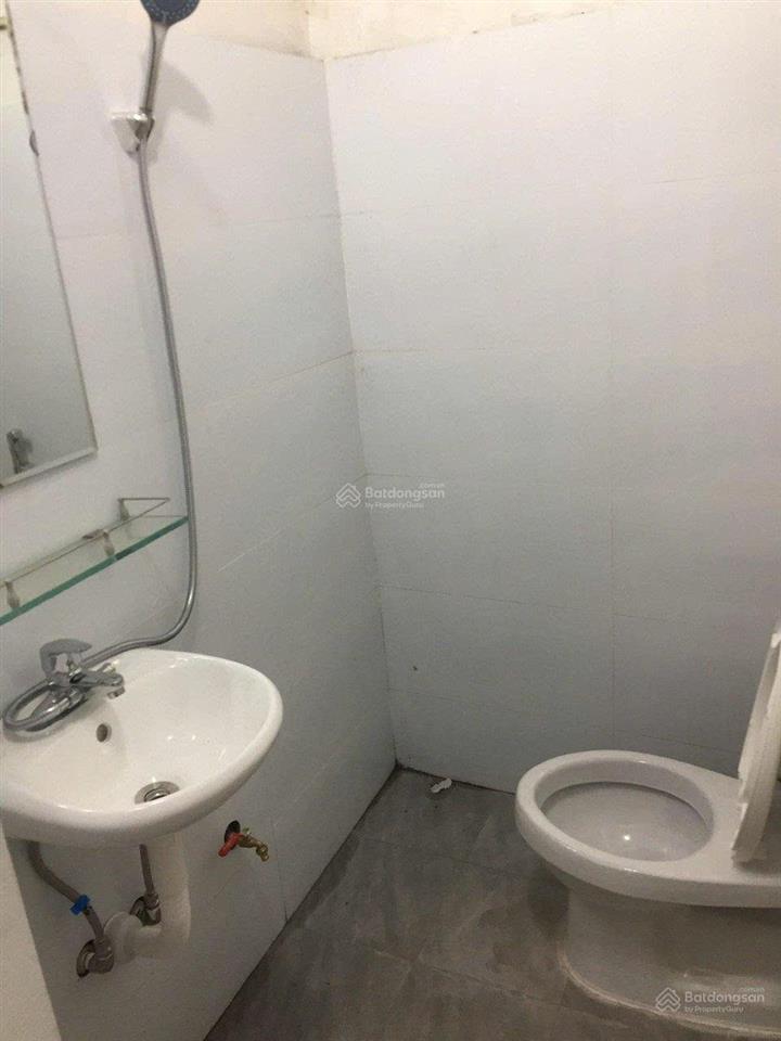 Cho thuê nhà nguyên căn ngõ 252 phố chợ khâm thiên, dtsd 90m²  3n  3wc. nội thất cơ bản
