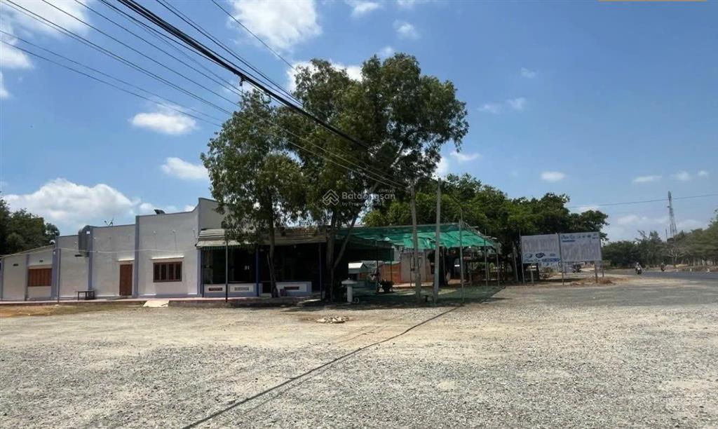 Mặt tiền quốc lộ 55  xã láng dài phường đất đỏ vị trí đẹp, tiềm năng khai thác cao