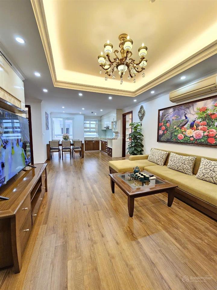 0987 063 *** bán chung cư fafilm  vnt tower số 19 nguyễn trãi 7,1 tỷ 96m2 2 ngủ 2wc