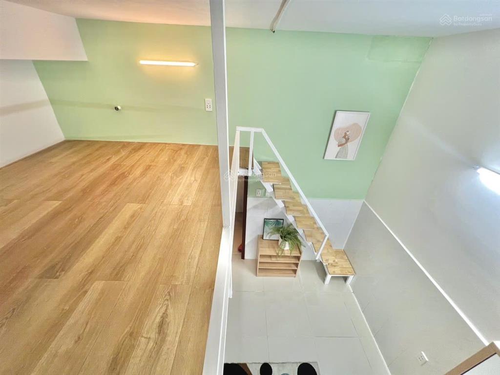 Phòng trọ sinh viên  ở được 3  4 bạn  có thang máy  bảo vệ 24/24