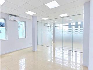 Hàng hiếm văn phòng cho thuê hoàng quốc việt siêu đẹp chỉ 9,5tr/tháng