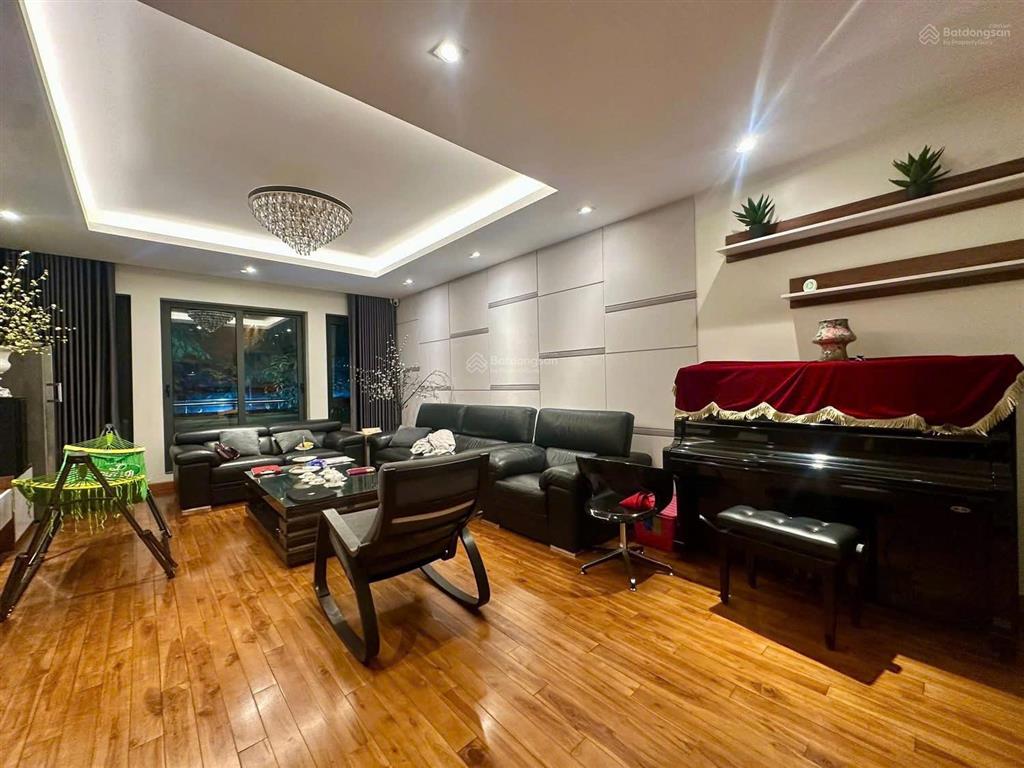 Tin chuẩn! bán nhà kđt văn quán. dt 72m, 4t, vỉa hè, ô tô đỗ cửa, nhà xây chắc chắn, giá 18 tỷ.