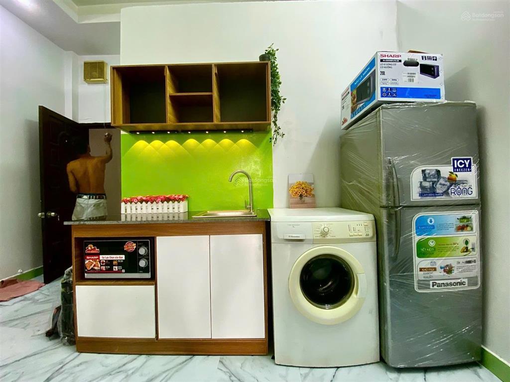 Căn hộ 2 phòng ngủ ban công rộng máy giặt riêng ngã tư bảy hiền tân bình 100m tới bách hoá xanh