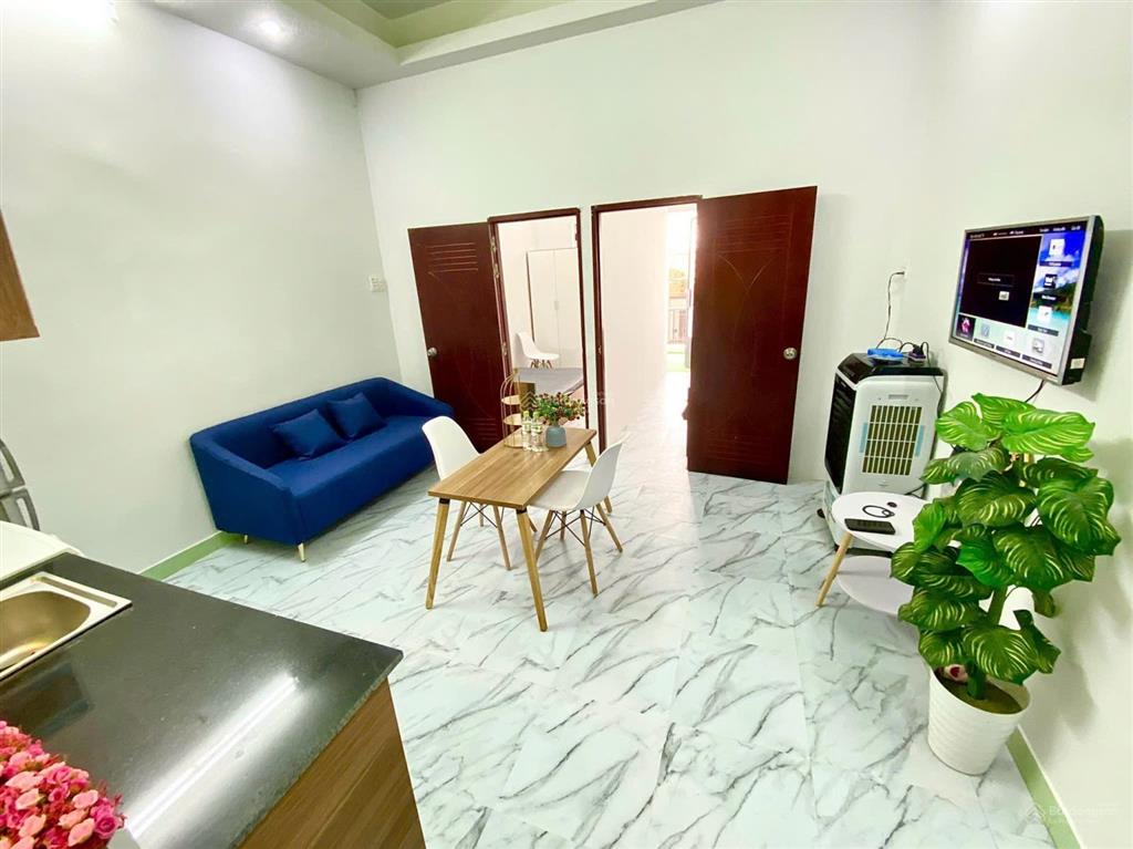 Căn hộ 2 phòng ngủ ban công rộng máy giặt riêng ngã tư bảy hiền tân bình 100m tới bách hoá xanh