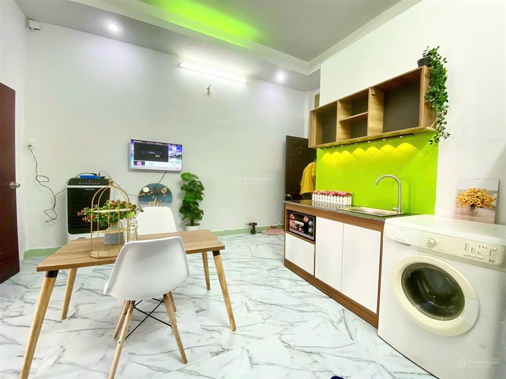 Căn hộ 2 phòng ngủ ban công rộng máy giặt riêng ngã tư bảy hiền tân bình 100m tới bách hoá xanh