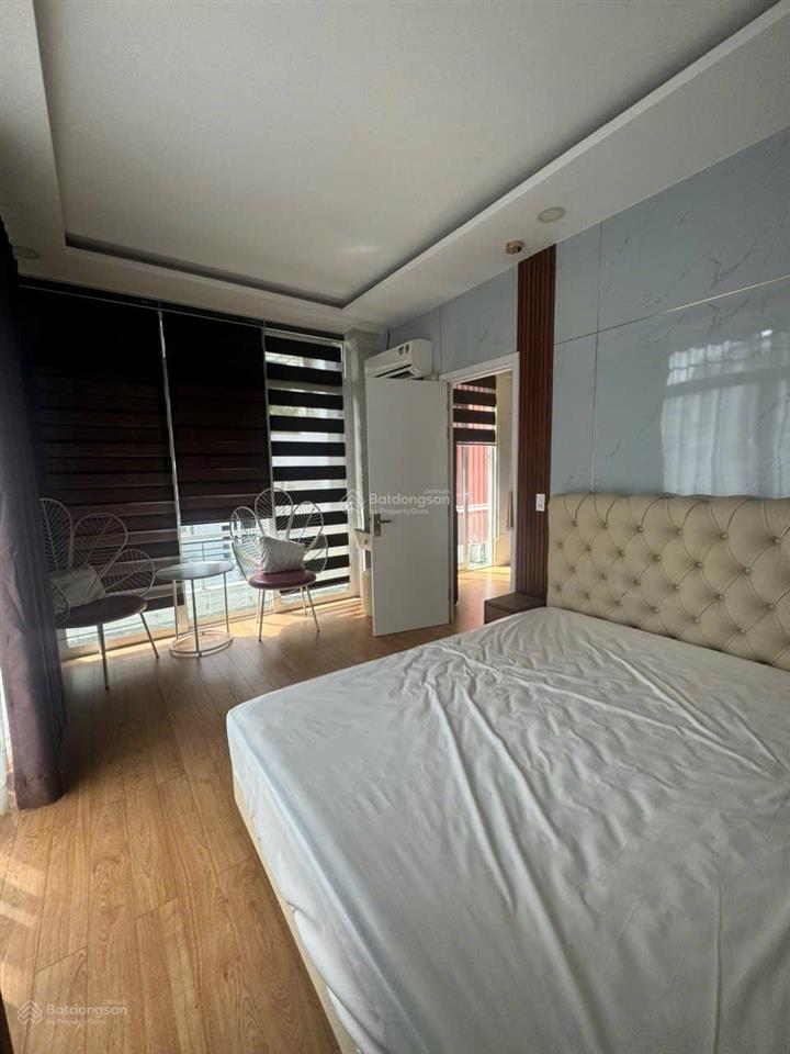 Penthouse căn hộ 1 phòng ngủ 80m2 đường nguyễn thái bình phường 12 tân bình k300 etown sân bay tsn