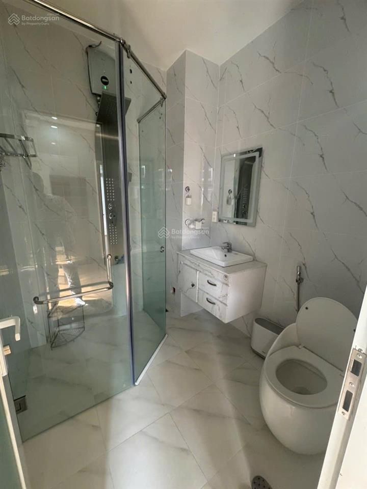 Penthouse căn hộ 1 phòng ngủ 80m2 đường nguyễn thái bình phường 12 tân bình k300 etown sân bay tsn
