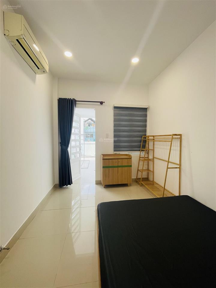 Penthouse căn hộ 1 phòng ngủ 80m2 đường nguyễn thái bình phường 12 tân bình k300 etown sân bay tsn