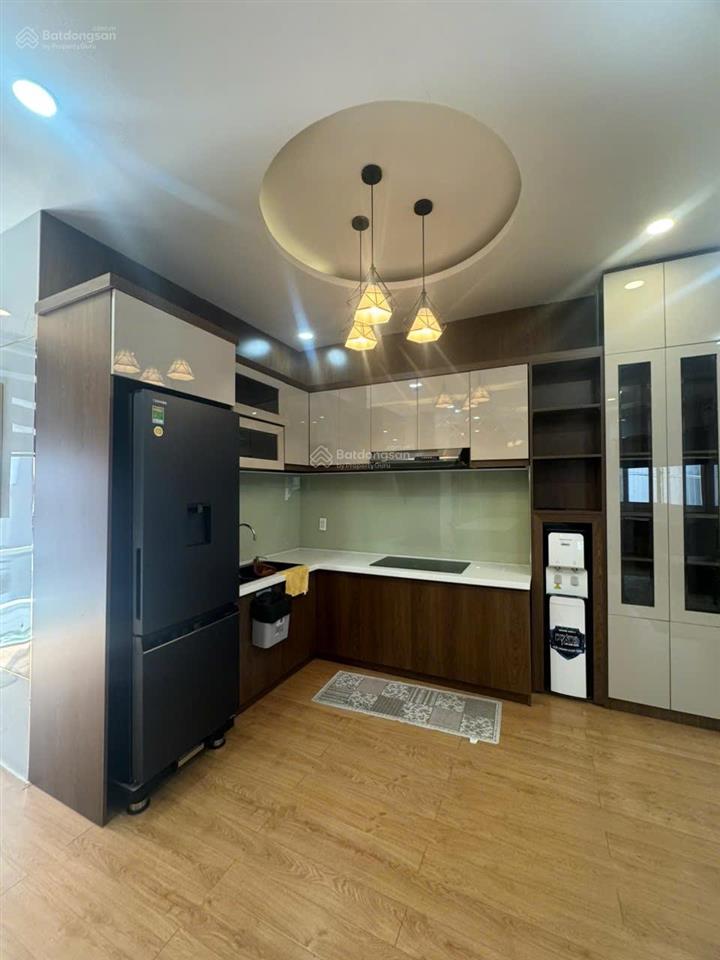 Penthouse căn hộ 1 phòng ngủ 80m2 đường nguyễn thái bình phường 12 tân bình k300 etown sân bay tsn