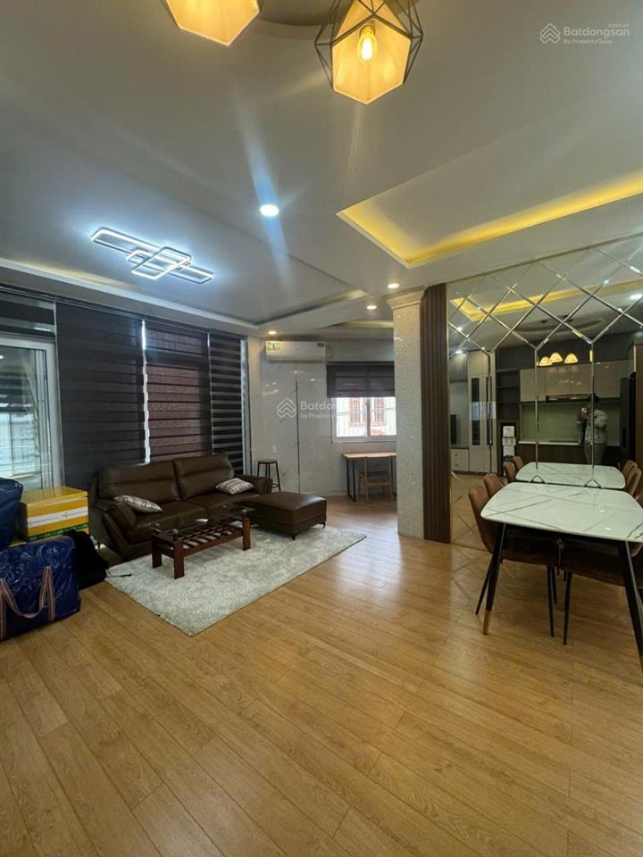 Penthouse căn hộ 1 phòng ngủ 80m2 đường nguyễn thái bình phường 12 tân bình k300 etown sân bay tsn
