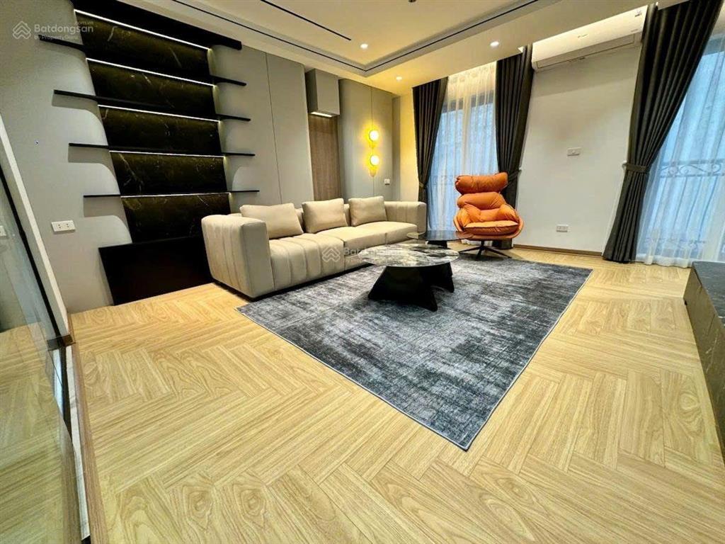 Siêu phẩm đống đa  phạm ngọc thạch  8 tầng thang máy  vỉa hè  ô tô tránh  kinh doanh