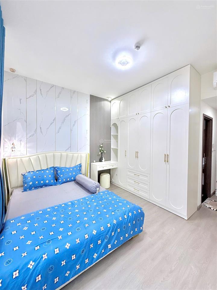 Cho thuê  the habitat gđ 3  2pn  full nội thất  7tr vào ở ngay  em bá hỗ trợ
