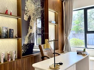 Full nội thất  10% ký hđmb  căn hàng cđt  nhận nhà t6/2026  ân hạn gốc lãi