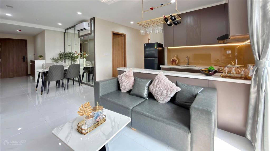Nhận nhà ngay  diamond boulevard 6,5tr/tháng, 2pn, 2wc  full 6 tháng phí qly