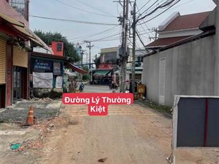 Bán đất thị trấn hóc môn 86m2 3tỷ5 shr gần lý thường kiệt và song hành