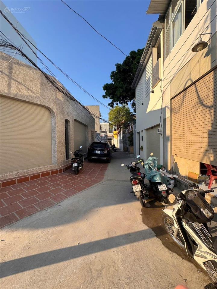 Đất sát chợ hóc môn 4,5x14m hẻm ô tô 2tỷ850 shr!