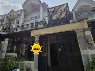 Bán nhà sổ đỏ, 83,75m2, 3 ngủ, 3wc gần chợ hóc môn, 4,8 tỷ