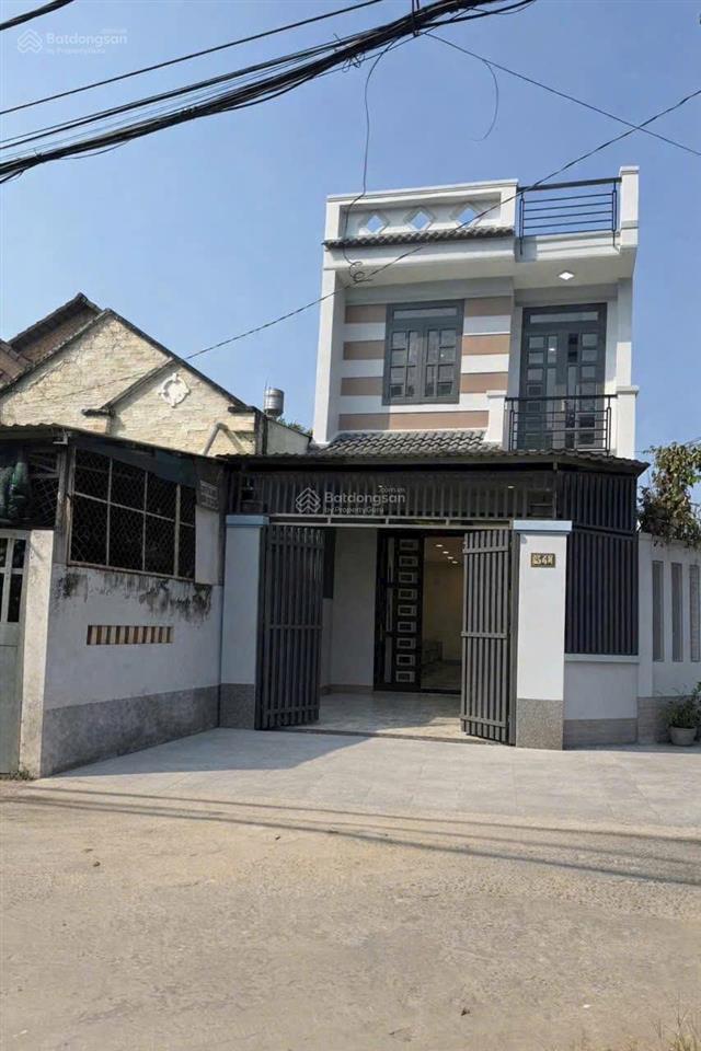 Bán nhà đẹp tân hiệp hóc môn, 85m2, 4,25 tỷ thương lượng, sổ đỏ sẵn