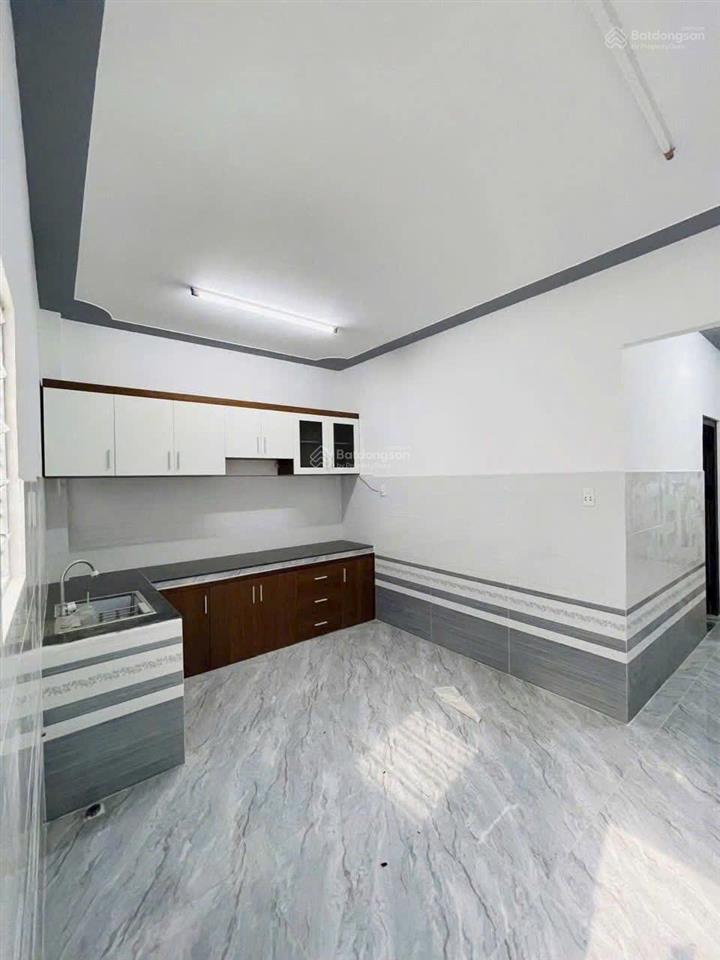 Bán nhà 90m2, 3,25 tỷ 3pn, 2wc, sổ đỏ xuân thới sơn, hóc môn